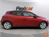 Usado Renault Clio Evolution 90 CV (66 kW) 2023 Rojo Utilitario