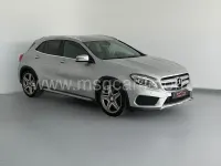Usado Mercedes GLA200 AMG line 136 CV (100 kW) 2017 Gris / plata SUV