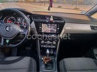 Usado VW Touran Advance 115 CV (84 kW) 2018 Blanco Monovolumen