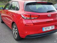 Begagnad Hyundai i30 110 HK (80 kW) 2017 Röd Sedan