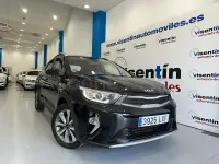 Usado Kia Stonic 100 CV (73 kW) 2022 Negro SUV