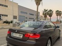 Usado BMW 320 177 CV (130 kW) 2009 Gris / plata Coupe
