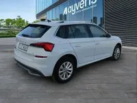Usado Skoda Kamiq Selection 116 CV (85 kW) 2023 Blanco SUV