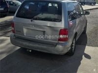 Usado Kia Carnival LX 144 CV (105 kW) 2003 Gris / plata Monovolumen