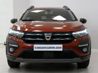 Usado Dacia Jogger Extreme 100 CV (73 kW) 2022 Naranja Monovolumen
