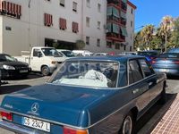 Usado Mercedes 200 140 CV (102 kW) 1983 Azul Familiar