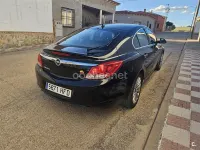 Usado Opel Insignia Edition 130 CV (95 kW) 2011 Negro Berlina