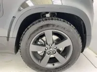 Usado Land Rover Defender HSE Dynamic 249 CV (183 kW) 2025 Negro SUV