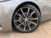 Usado Mercedes A180 136 CV (100 kW) 2020 Gris / plata Berlina