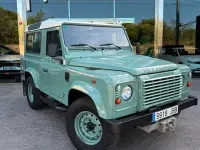Usado Land Rover Defender SE 122 CV (89 kW) 2014 Azul Familiar