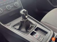 Usado Seat Leon ST Style 131 CV (96 kW) 2019 Blanco Familiar