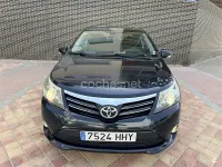 Usado Toyota Avensis Advance 124 CV (91 kW) 2012 Azul Berlina