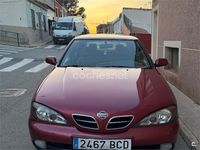 Usado Nissan Primera Comfort 90 CV (66 kW) 2000 Granate Familiar