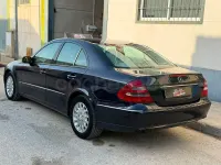 Usado Mercedes E270 Elegance 177 CV (130 kW) 2003 Negro Berlina