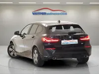 Usado BMW 118 Comfort Edition 150 CV (110 kW) 2022 Negro Utilitario