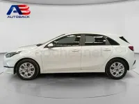 Usado Kia Ceed 136 CV (100 kW) 2023 Blanco Utilitario