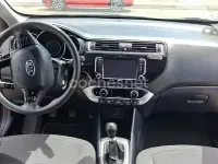 Usado Kia Rio 84 CV (61 kW) 2016 Azul Utilitario
