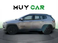Usado Jeep Compass Night Eagle 140 CV (102 kW) 2019 Gris / plata SUV