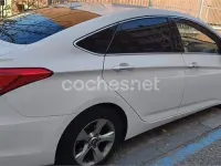 Usado Hyundai i40 136 CV (100 kW) 2013 Blanco Berlina