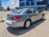 Usado Chrysler Sebring Limited 140 CV (102 kW) 2007 Gris Berlina