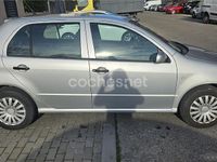 Usado Skoda Fabia Classic 68 CV (50 kW) 2002 Gris / plata Berlina