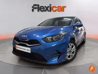 Usado Kia Ceed 136 CV (100 kW) 2023 Azul Utilitario