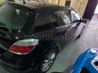 Usado Opel Astra Cosmo 100 CV (73 kW) 2005 Negro Berlina
