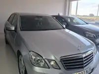 Usado Mercedes E220 Avantgarde 170 CV (125 kW) 2009 Gris / plata Berlina