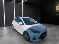 Usado Toyota Yaris Hybrid Business Edition 115 CV (84 kW) 2024 Blanco