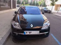 Usado Renault Laguna III Privilege 150 CV (110 kW) 2009 Negro Berlina