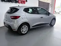 Usado Renault Clio Business 75 CV (55 kW) 2019 Plateado Utilitario