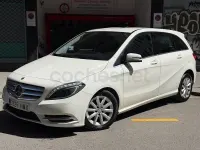Usado Mercedes B200 156 CV (114 kW) 2013 Blanco Utilitario