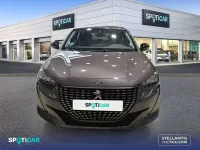 Usado Peugeot 208 Active 101 CV (74 kW) 2022 Gris Utilitario