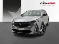 Usado Peugeot 5008 Allure 130 CV (95 kW) 2023 Gris / plata SUV