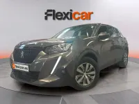 Usado Peugeot 2008 Active 110 CV (80 kW) 2021 Gris SUV