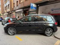 Usado VW Touran Sportline 150 CV (110 kW) 2018 Negro Monovolumen