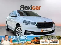 Usado Skoda Fabia Selection 115 CV (84 kW) 2025 Blanco Utilitario