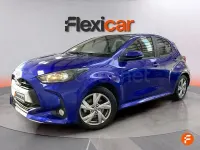 Usado Toyota Yaris Hybrid Active 116 CV (85 kW) 2025 Azul Berlina