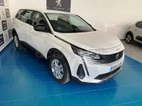 Usado Peugeot 5008 Active 130 CV (95 kW) 2022 Blanco SUV