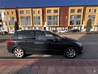 Usado Peugeot 3008 Active 112 CV (82 kW) 2012 Negro Familiar