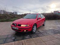 Usado Seat Leon 125 CV (91 kW) 2003 Rojo Utilitario
