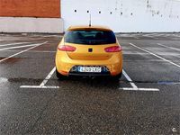 Usado Seat Leon CUPRA 265 CV (194 kW) 2012 Amarillo Berlina
