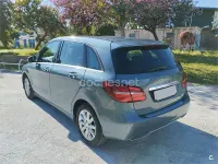 Usado Mercedes B200 136 CV (100 kW) 2015 Azul Monovolumen