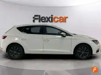 Usado Seat Leon Style 115 CV (84 kW) 2019 Blanco