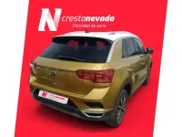 Usado VW T-Roc Advance 115 CV (84 kW) 2021 Amarillo SUV