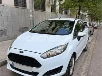 Usado Ford Fiesta Trend 95 CV (69 kW) 2016 Blanco Utilitario
