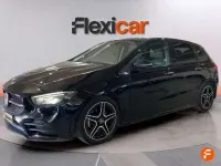Usado Mercedes B200 150 CV (110 kW) 2021 Negro Utilitario