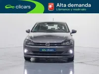 Usado VW Polo Advance 95 CV (69 kW) 2020 Gris Utilitario