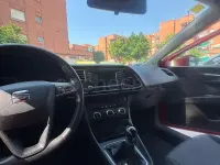 Usado Seat Leon Style 105 CV (77 kW) 2015 Rojo Berlina