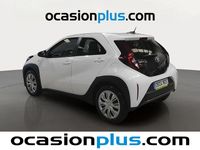 Usado Toyota Aygo X Play 72 CV (52 kW) 2023 Blanco SUV
